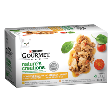 GOURMET™ Nature's Creations, reich an Huhn, garniert mit Spinat & Tomaten, reich an Truthahn, garniert mit Spinat & Pastinaken Seitenansicht